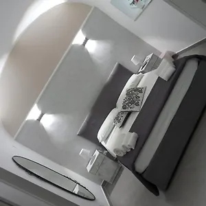 lilly-house-catania.taorminaitalyhotels.com/